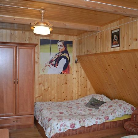 Gorolik U Kwietniow-Centrum Bukowiny- Mozliwosc Wyzywienia Bukowina Tatrzańska Dış mekan fotoğraf